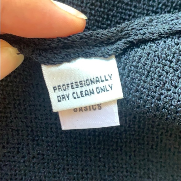 ST. JOHN BASICS | Black Santana Knit Maxi Skirt 6 - Picture 7 of 9